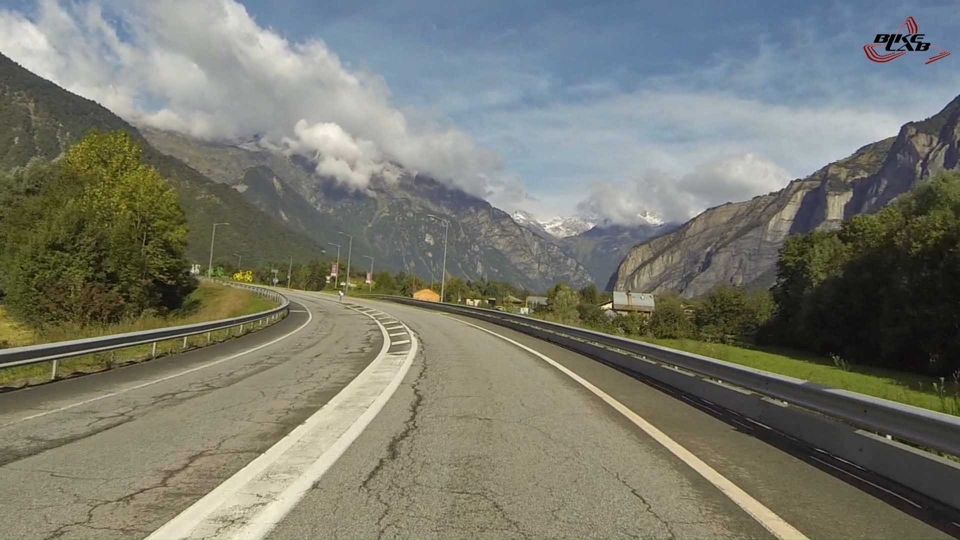 1920x1080 2Alpes01