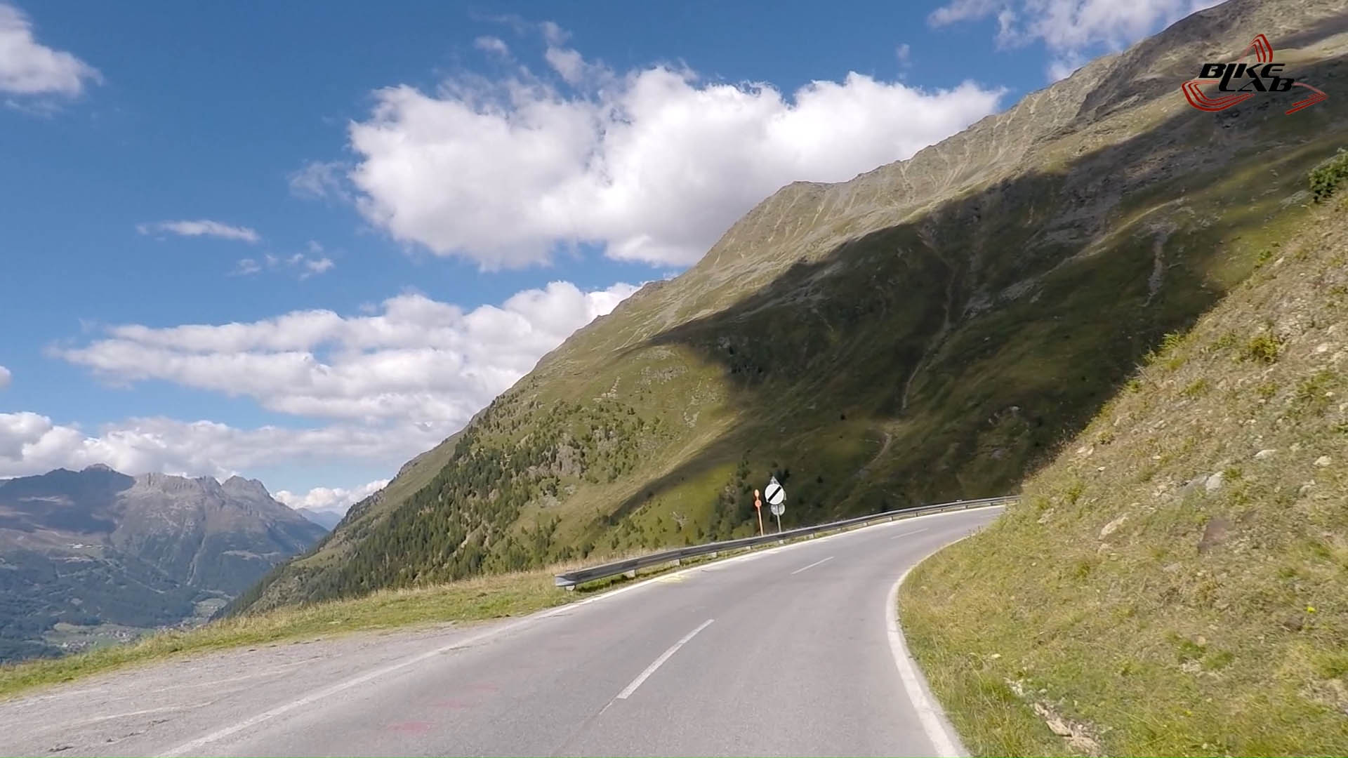 1920x1080 Descending Timmelsjoch01