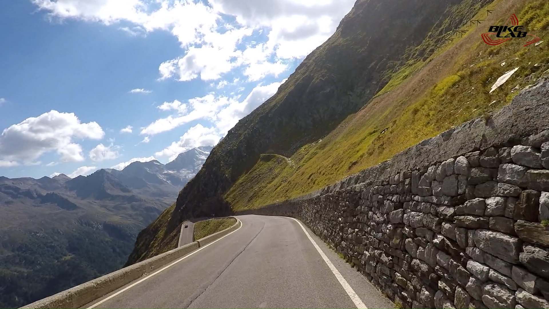 1920x1080 Descending Timmelsjoch01