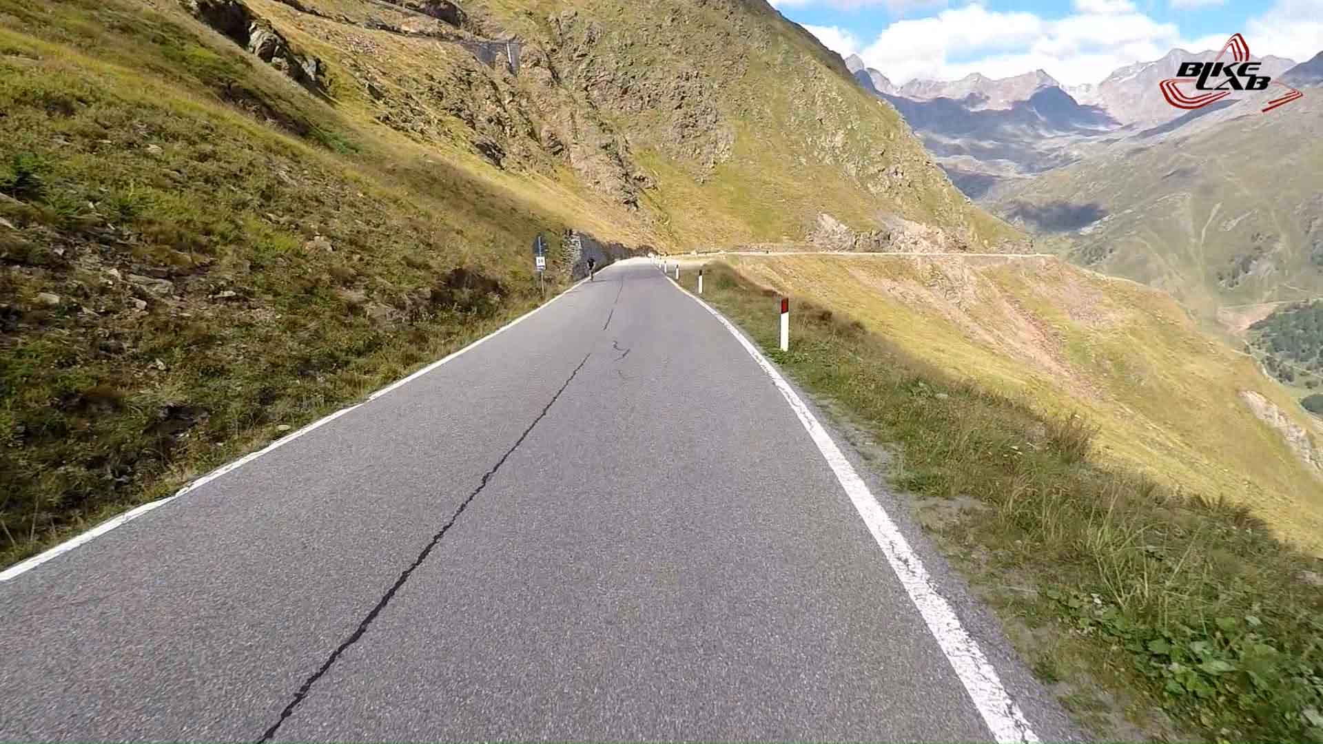 1920x1080 Descending Timmelsjoch01