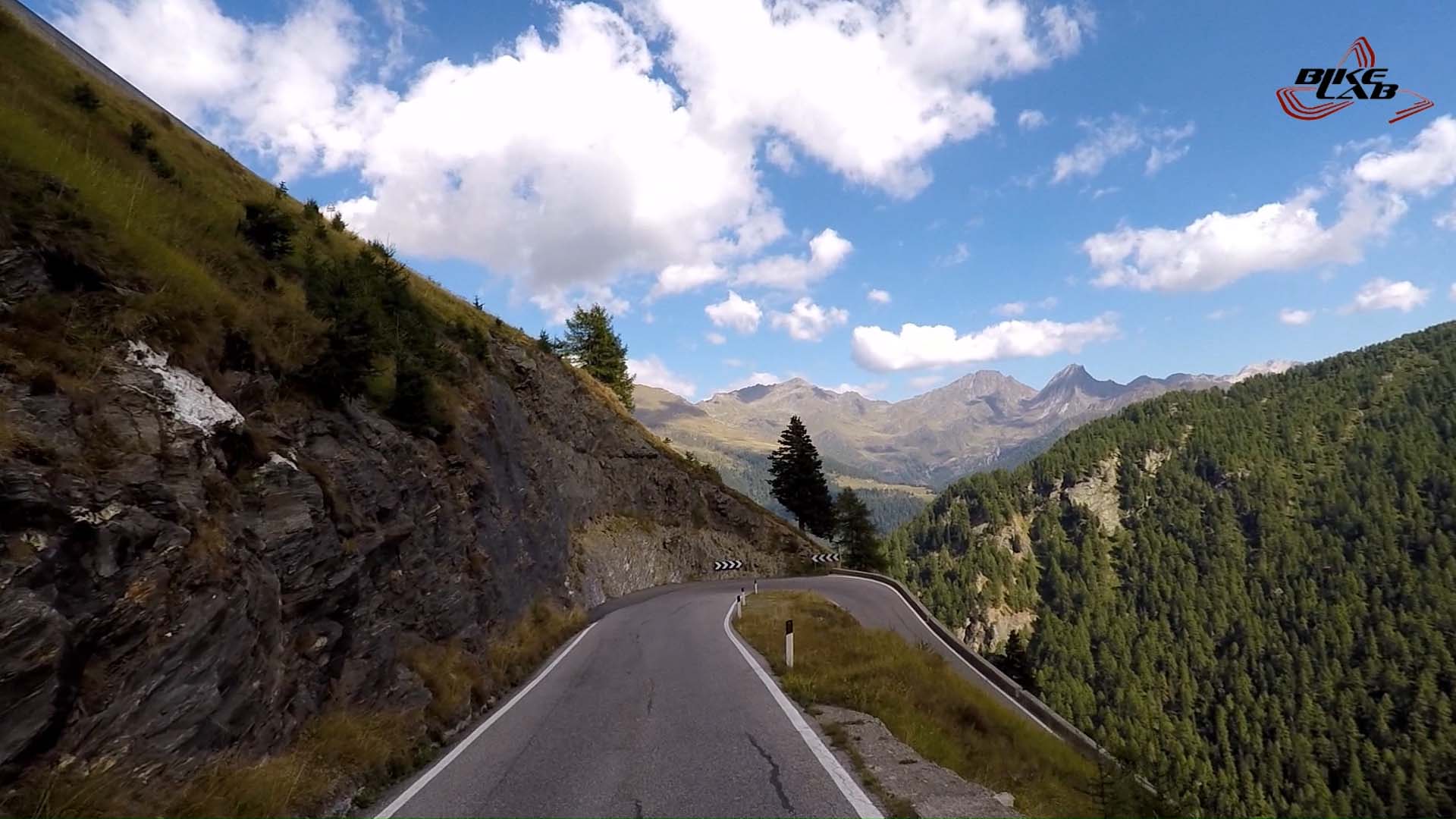 1920x1080 Descending Timmelsjoch01