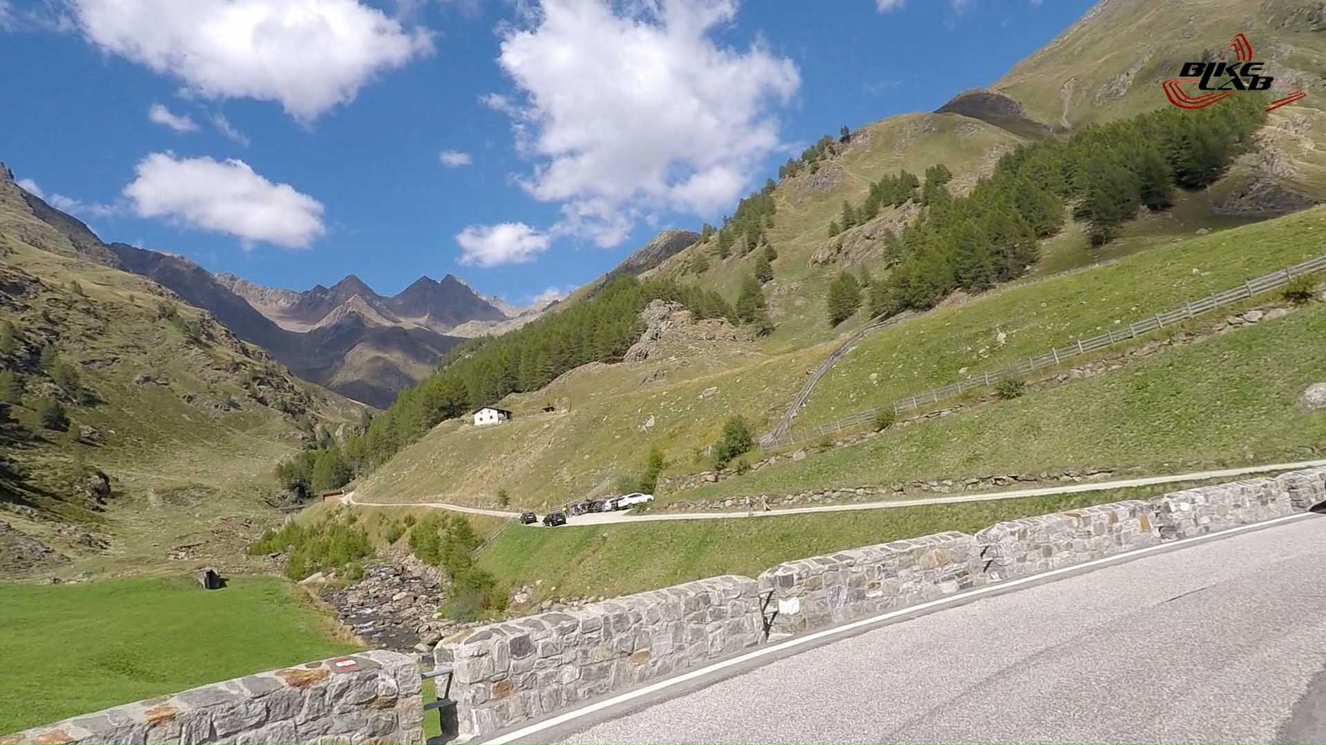 1920x1080 Descending Timmelsjoch01