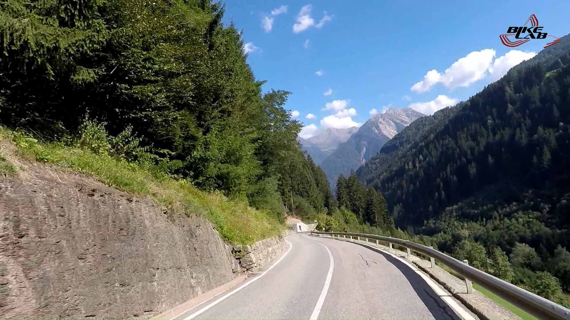 1920x1080 Descending Timmelsjoch01